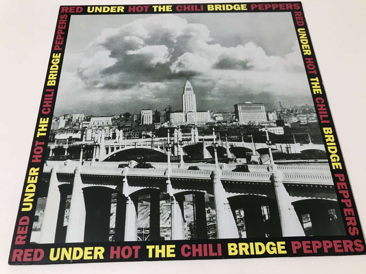 Red Hot Chili Peppers – Under The Bridge