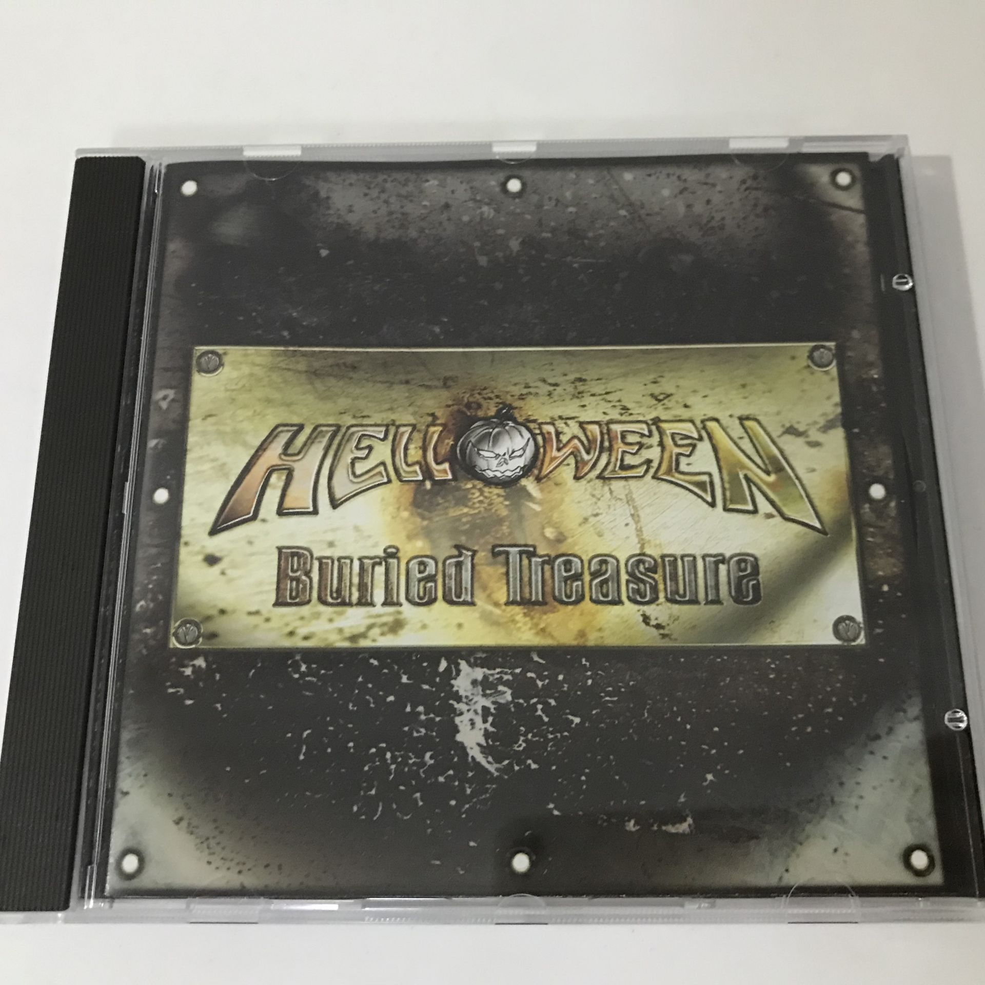 Helloween – Buried Treasure