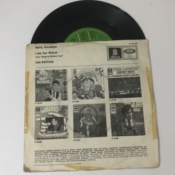 The Beatles – Hello, Goodbye / I Am The Walrus