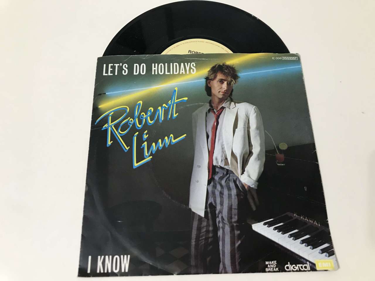 Robert Linn – Let's Do Holidays / I Know
