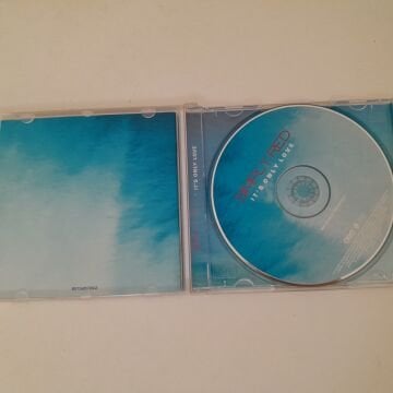 Simply Red – It's Only Love