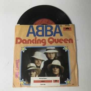 ABBA – Dancing Queen
