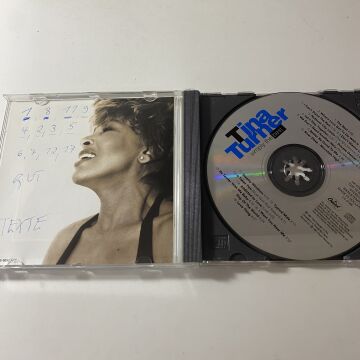 Tina Turner – Simply The Best
