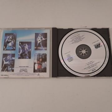 AC/DC – Who Made Who