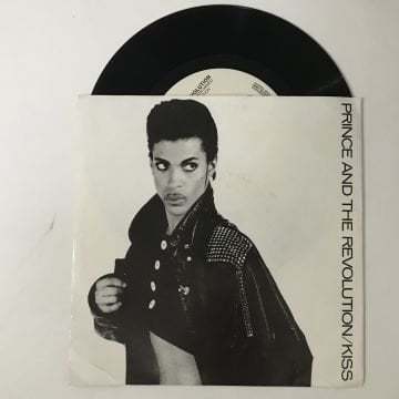 Prince And The Revolution – Kiss