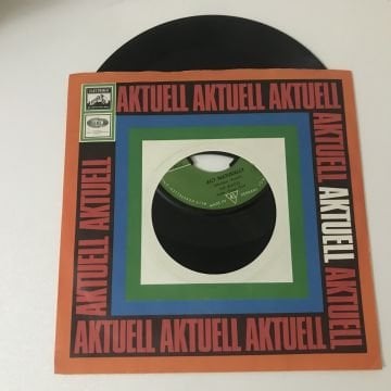 The Beatles – Act Naturally