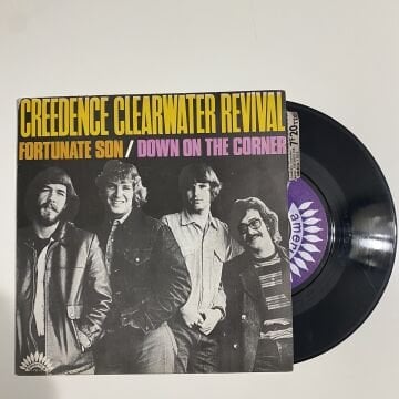 Creedence Clearwater Revival – Fortunate Son / Down On The Corner