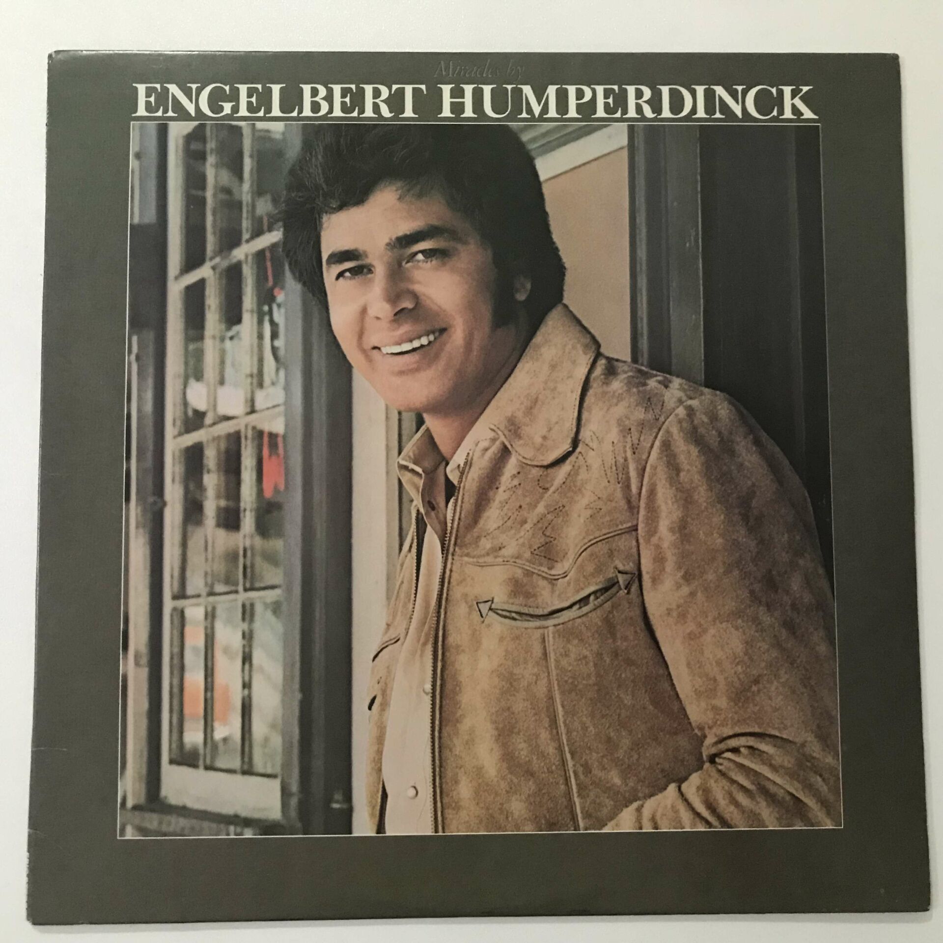 Engelbert Humperdinck – Miracles By Engelbert Humperdinck