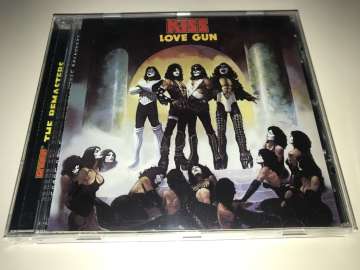 Kiss – Love Gun