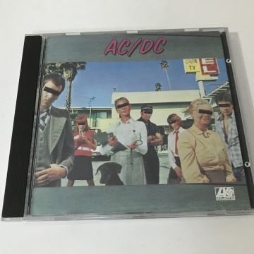 AC/DC – Dirty Deeds Done Dirt Cheap