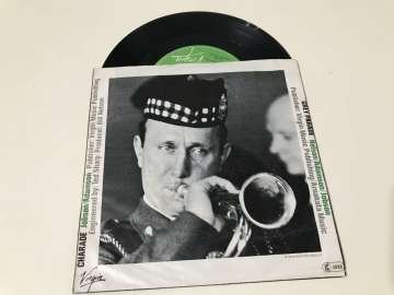 Skids – Charade
