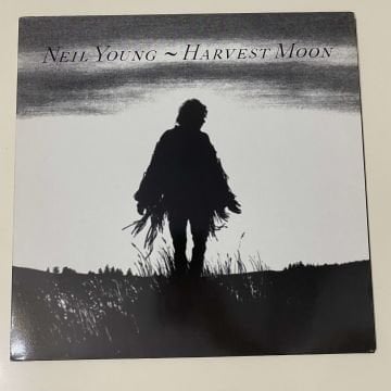 Neil Young – Harvest Moon