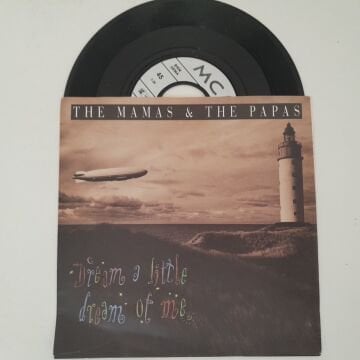 The Mamas & The Papas – Dream A Little Dream Of Me