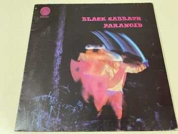 Black Sabbath – Paranoid