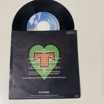 Transvision Vamp – Revolution Baby