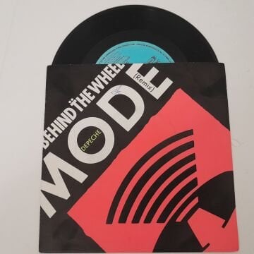 Depeche Mode – Behind T̈he Wheel (Remix)