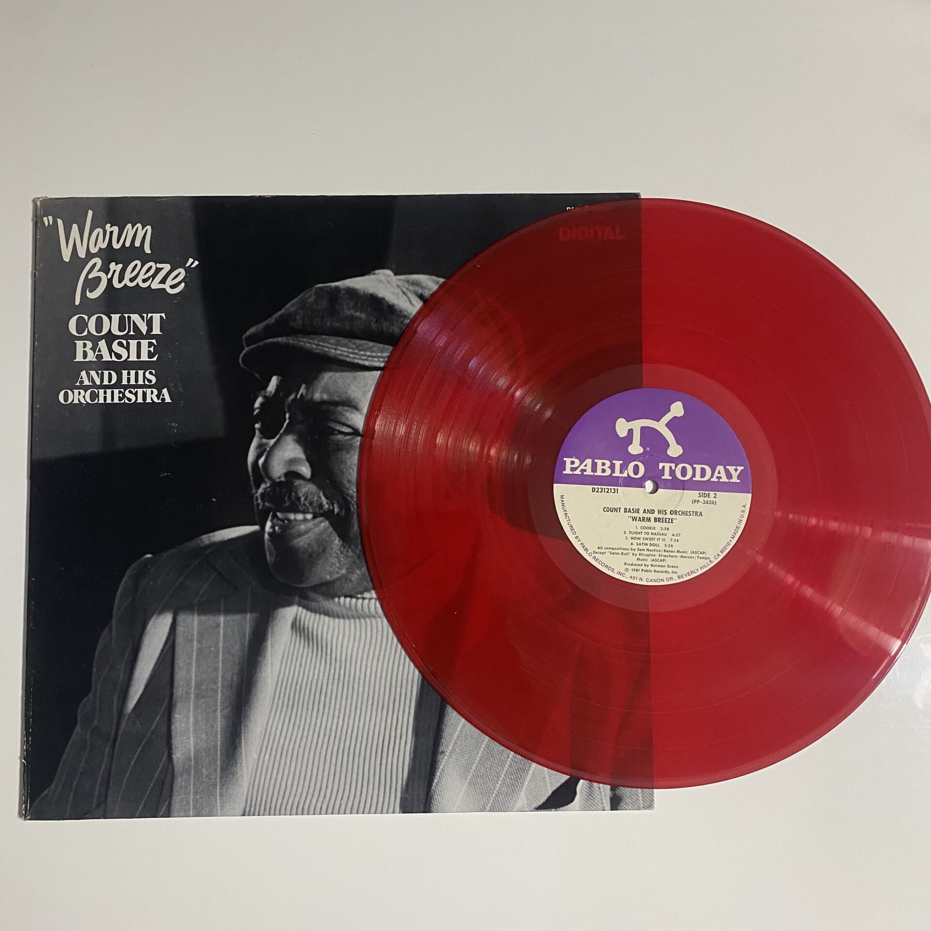 Count Basie And His Orchestra – Warm Breeze (Kırmızı Renkli Plak)