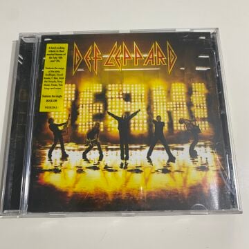 Def Leppard – Yeah!
