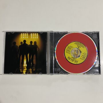 Def Leppard – Yeah!