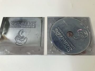 Scorpions – Unbreakable