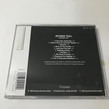 Jethro Tull – Stand Up
