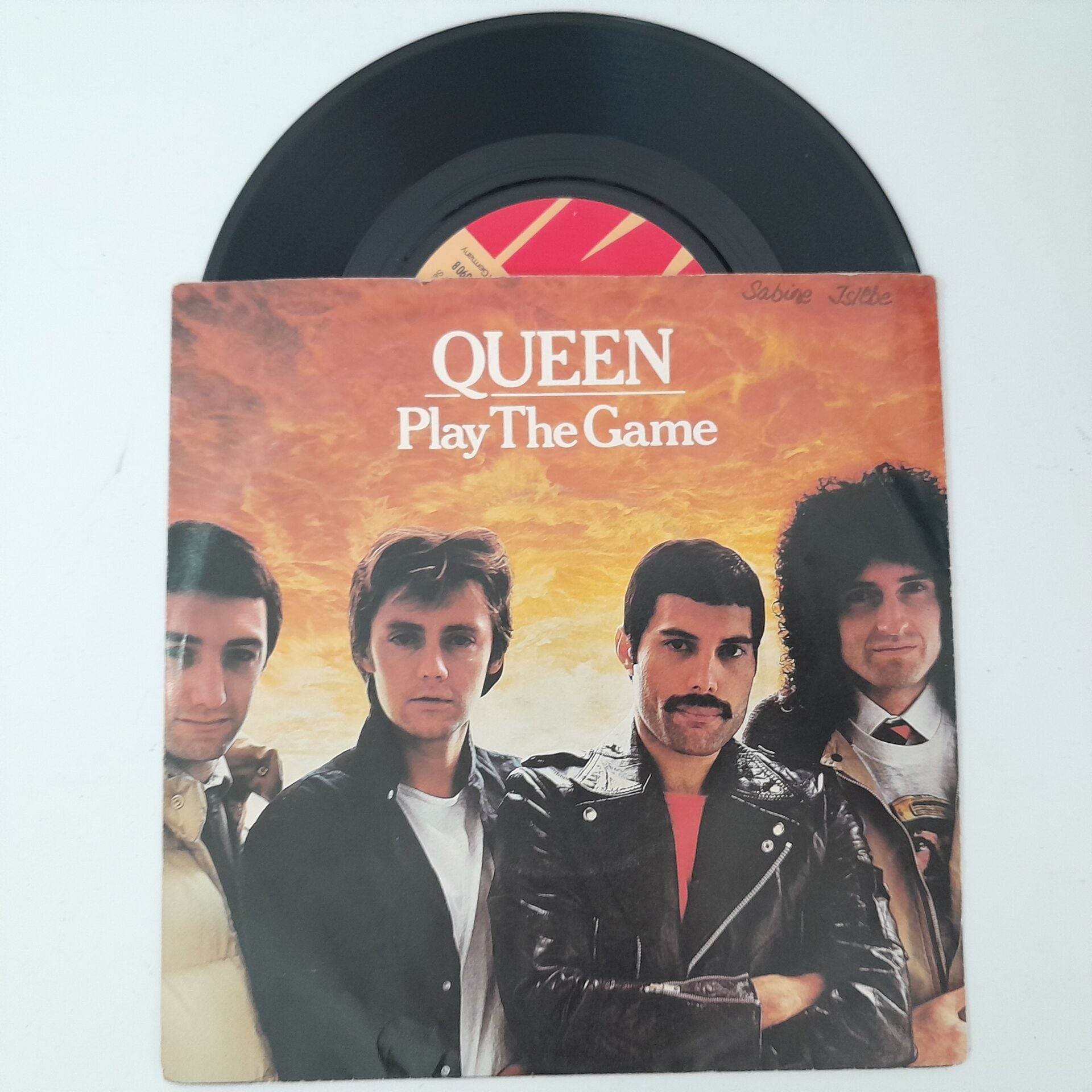 Queen – Play The Game