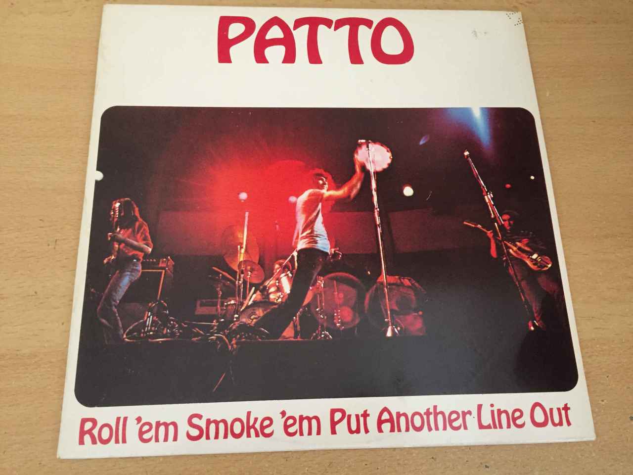 Patto ‎– Roll 'Em Smoke 'Em Put Another Line Out