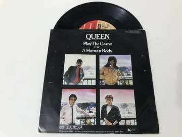 Queen – Play The Game