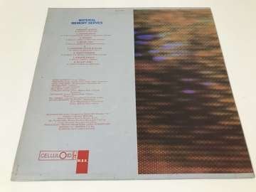 Material – Memory Serves