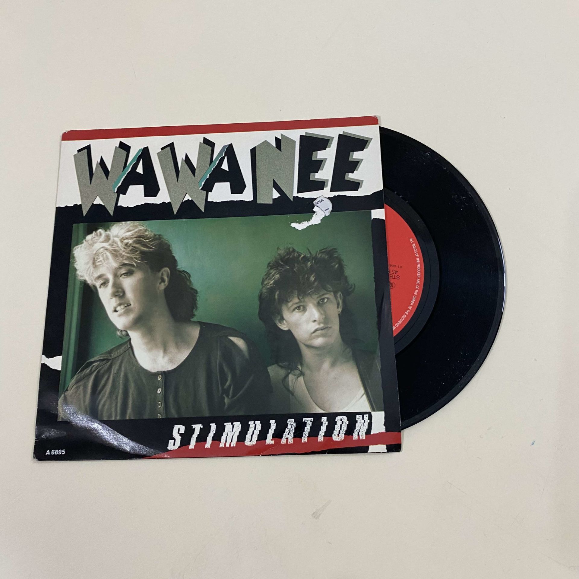 Wa Wa Nee – Stimulation