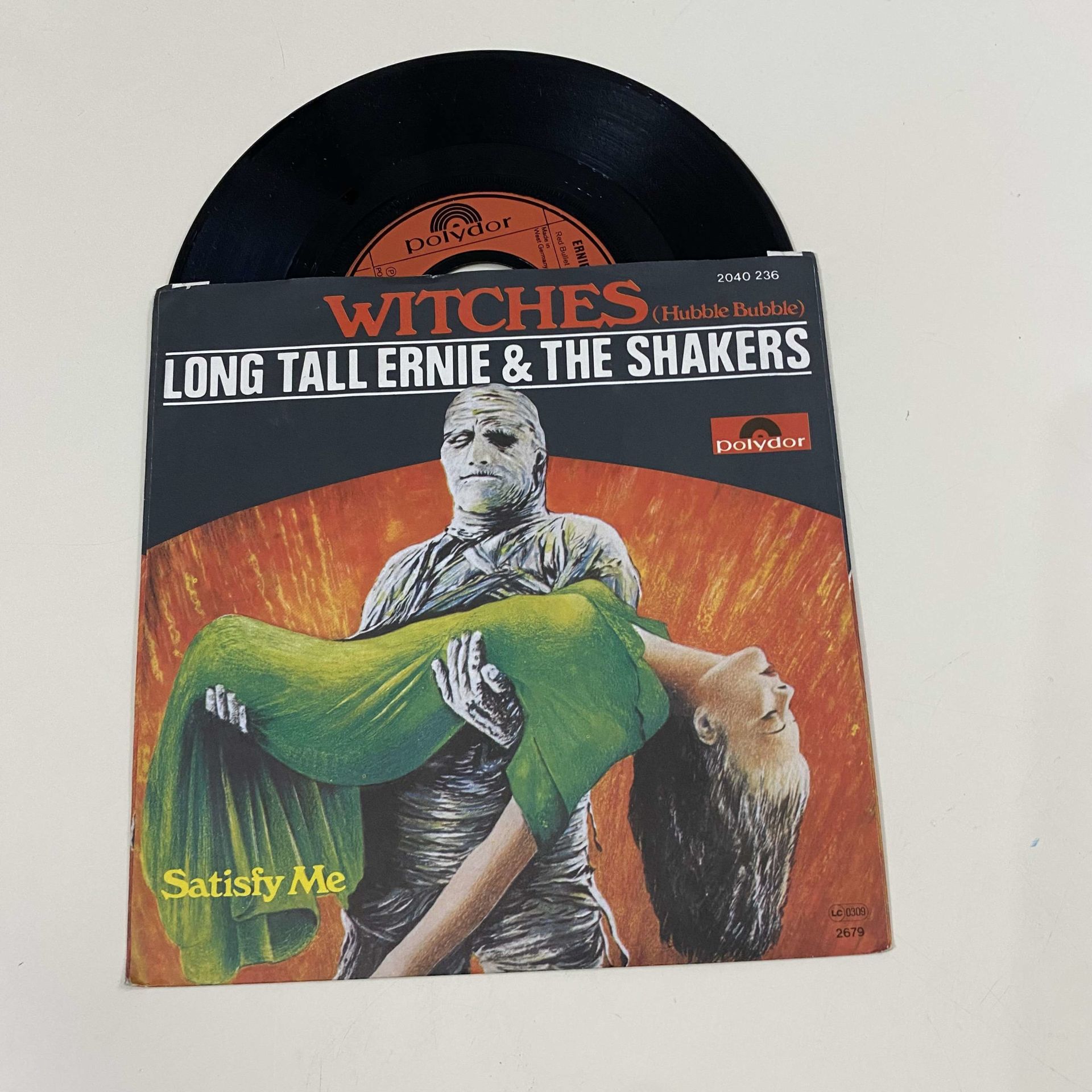 Long Tall Ernie & The Shakers – Witches (Hubble Bubble)