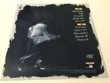 Ace Frehley – Trouble Walkin'