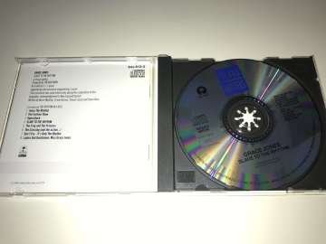 Grace Jones – Slave To The Rhythm