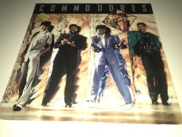Commodores ‎– United