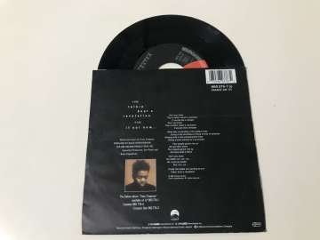 Tracy Chapman – Talkin' Bout A Revolution