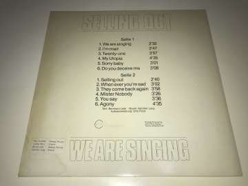 Selling Out ‎– We Are Singing