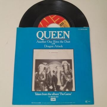Queen – Another One Bites The Dust