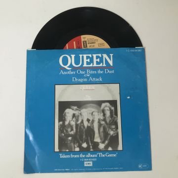 Queen – Another One Bites The Dust