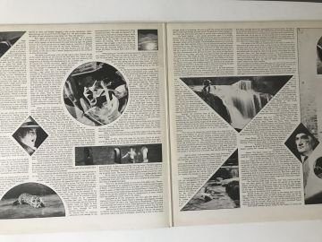 Genesis ‎– The Lamb Lies Down On Broadway 2 LP