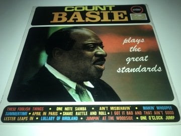 Count Basie ‎– Count Basie Plays The Great Standards