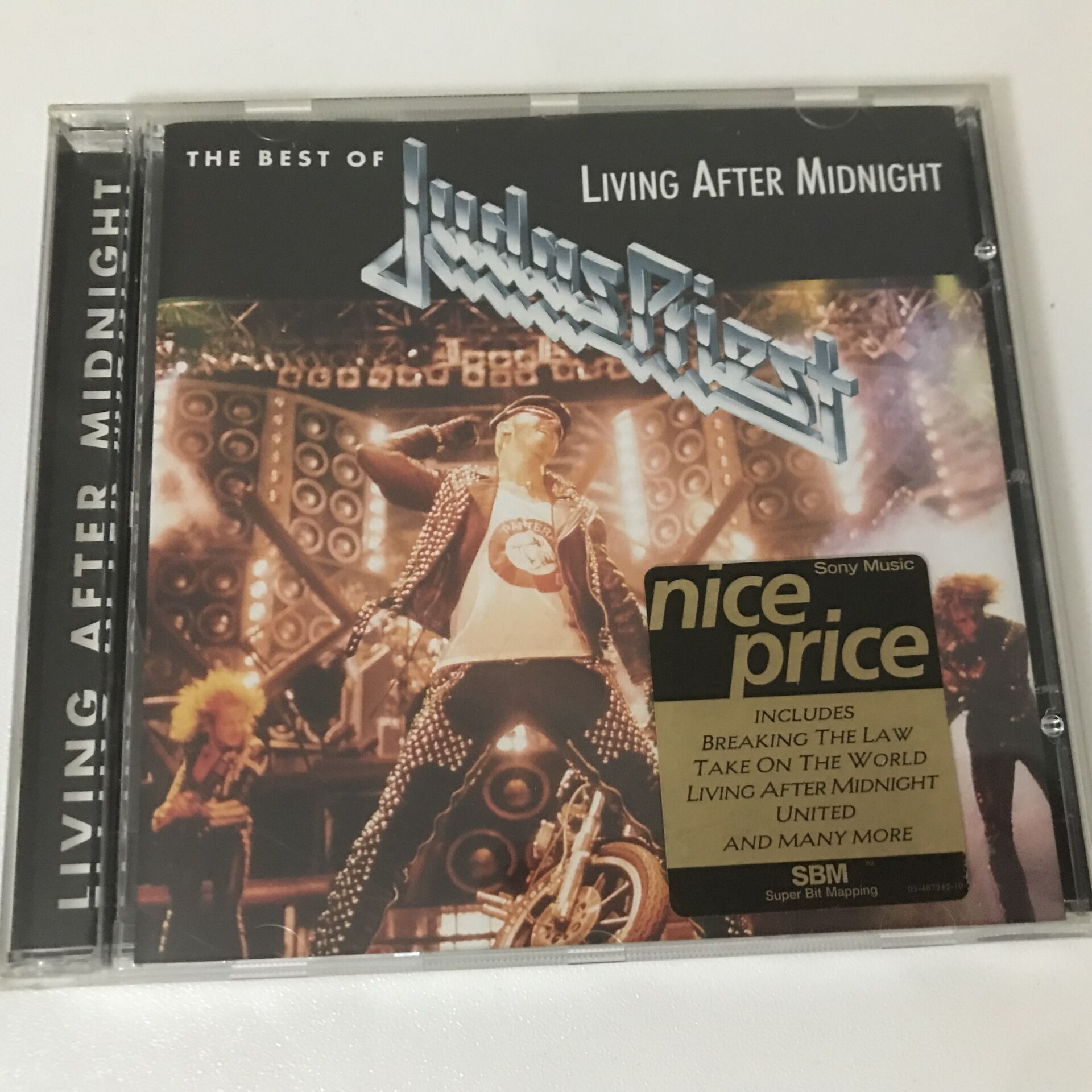 Judas Priest – Living After Midnight (The Best of Judas Priest)