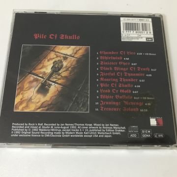 Running Wild – Pile Of Skulls