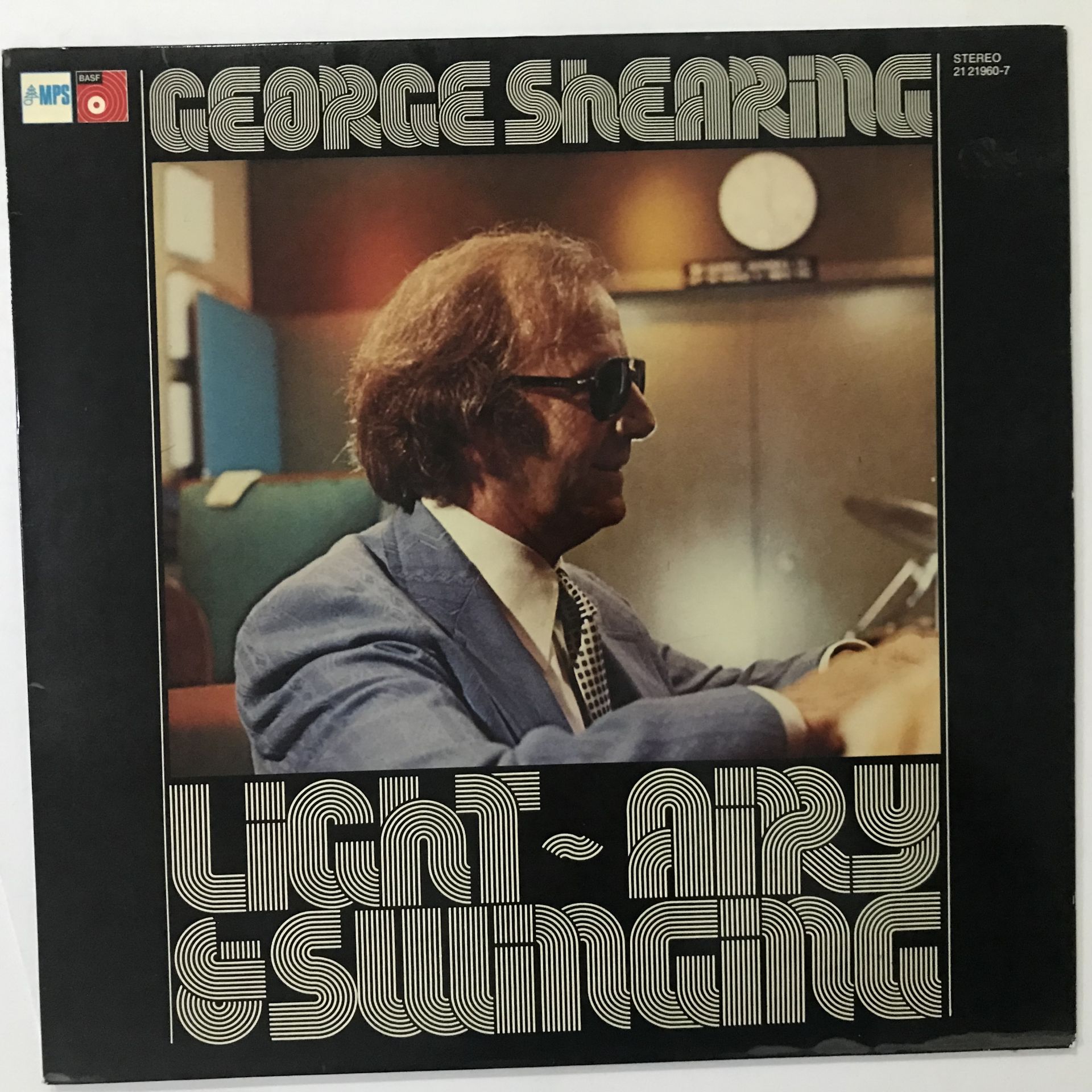 George Shearing – Light - Airy & Swinging