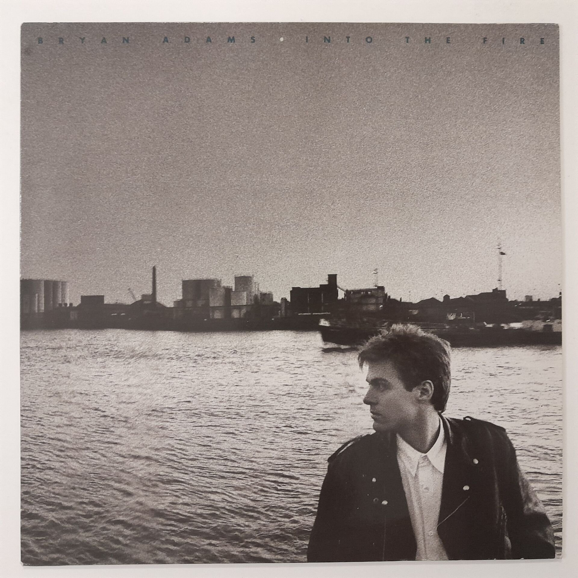 Bryan Adams – Into The Fire