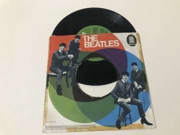 The Beatles – Do You Want To Know A Secret