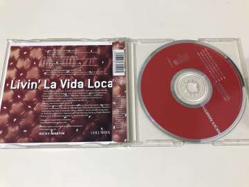 Ricky Martin – Livin' La Vida Loca