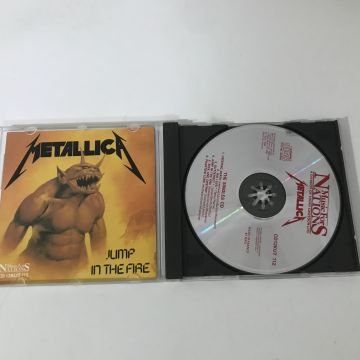 Metallica – Creeping Death / Jump In The Fire