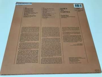 Eartha Kitt – Down To Eartha