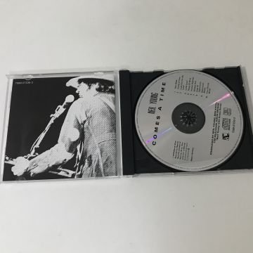 Neil Young – Comes A Time