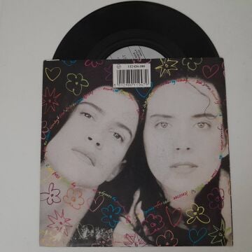 Wendy & Lisa – Satisfaction